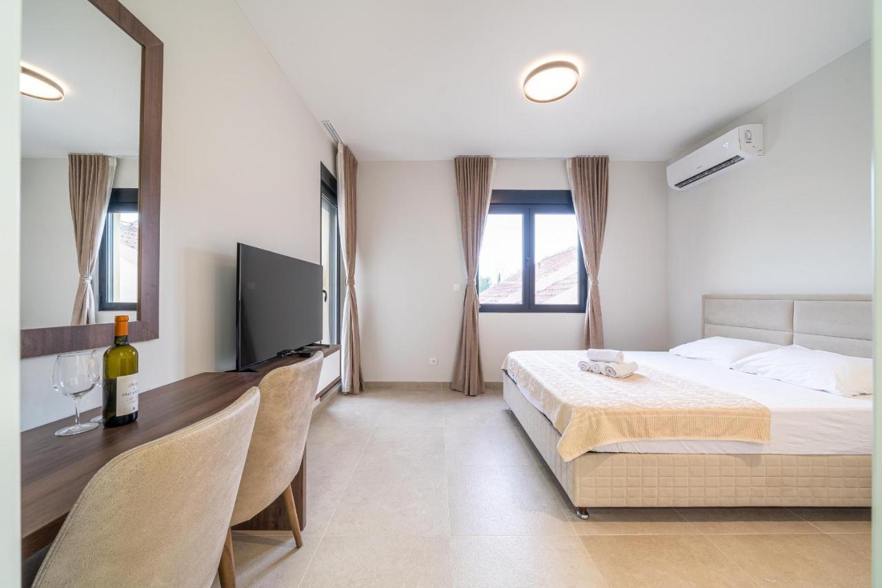 Studio Apartment N2 Тиват Екстериор снимка